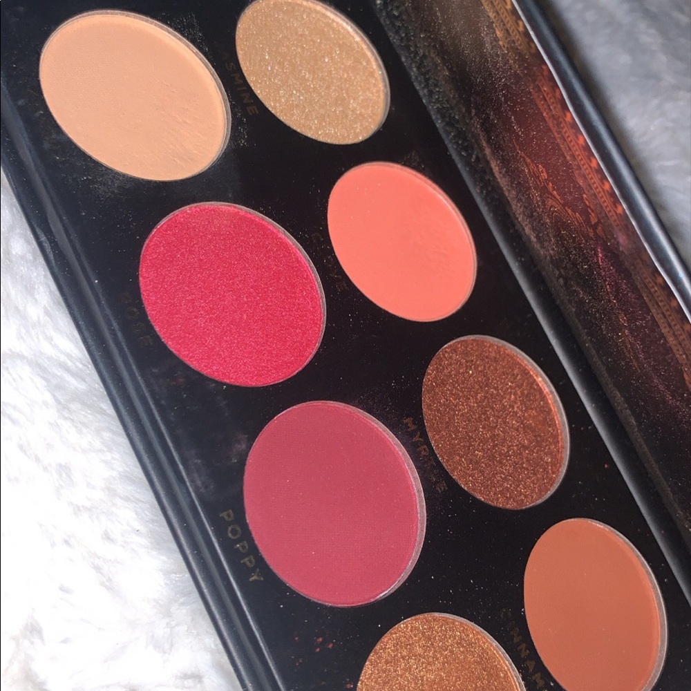 Ace beaute eyeshadow pallet